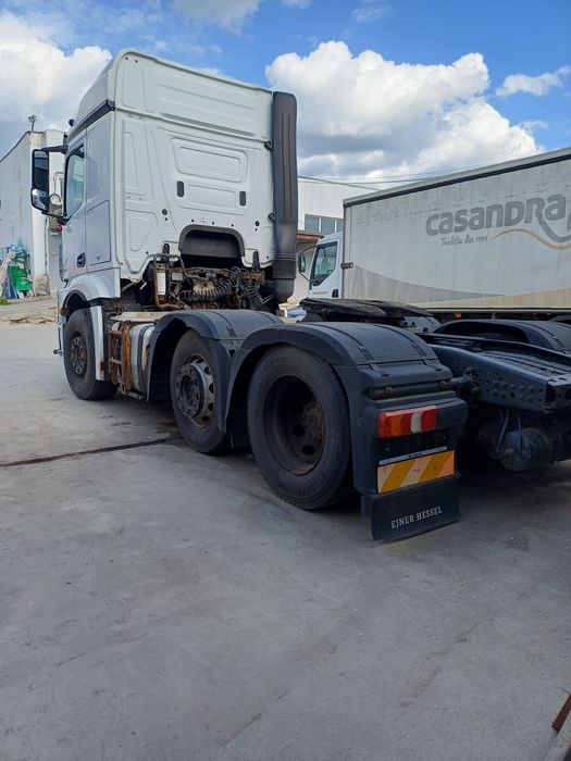 Mercedes Actros 2545