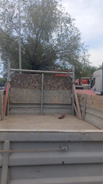 Газель на выныс мусора и т д