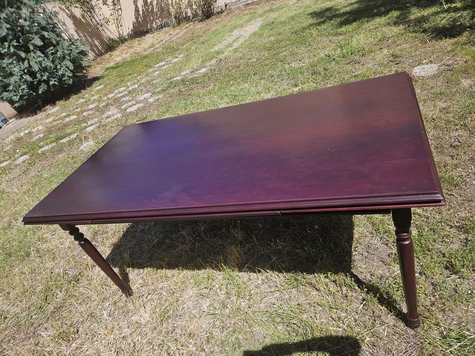 Set masă extensibila si 4 scaune Elvila model Tudor
