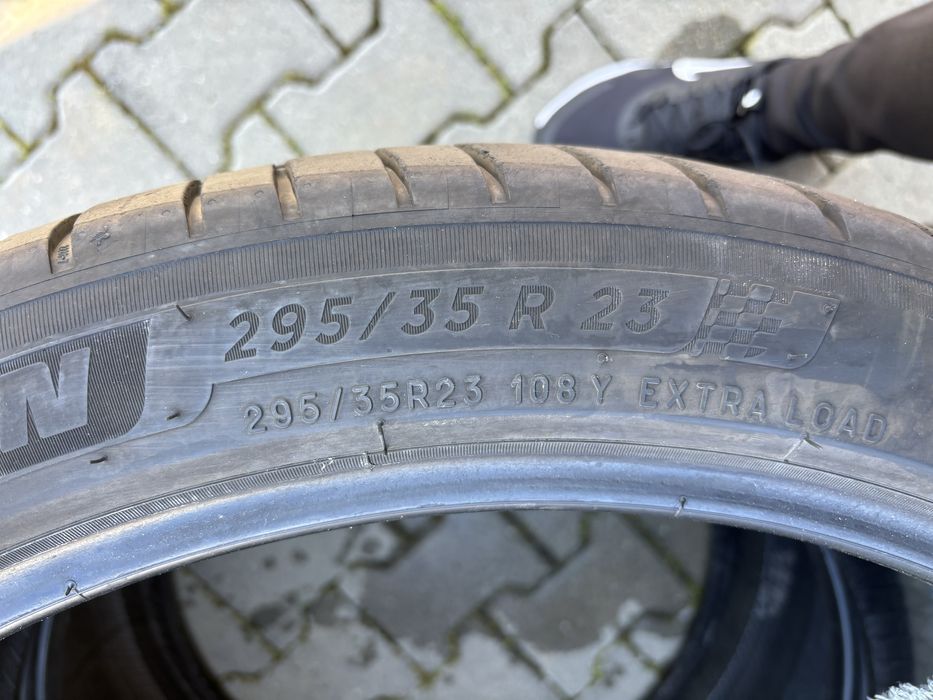 2 бр летни гуми Michelin 295/35/23 DOT2022