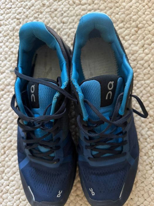 On Cloud mărimea 45