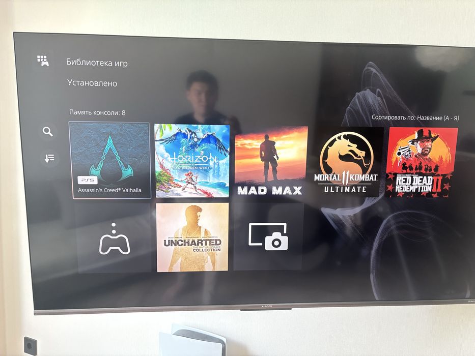 Продам ps5 с двумя джостиками и играми