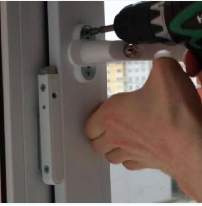 Ремонт окон АКФА | Замена резинок и