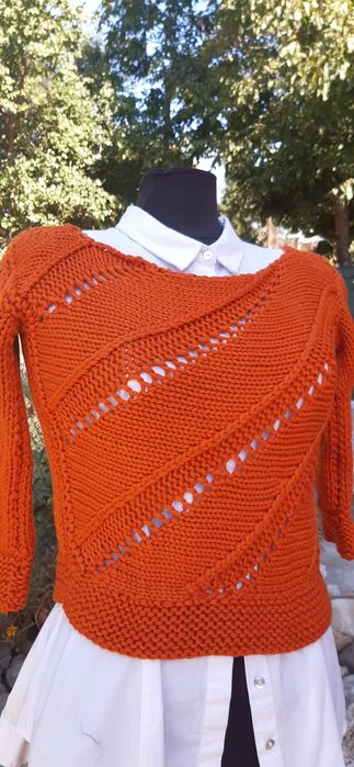 Ръчно изплетен пуловер xs   размер