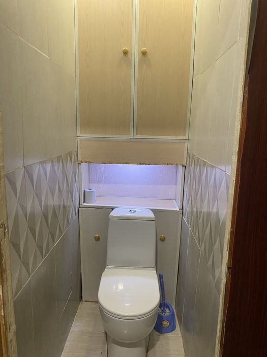 Продаю 4 комнатную квартиру