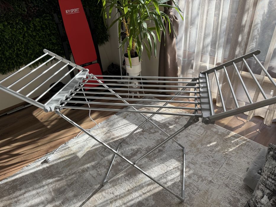 Електрически сушилник за дрехи