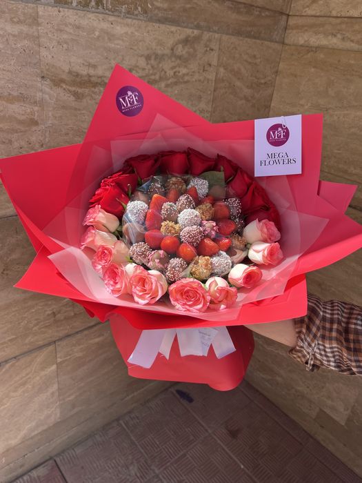 букет клубника в шоколаде