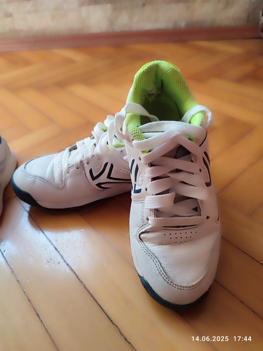 Детски маратонки - 35 номер, за 23 лв и двата чифта