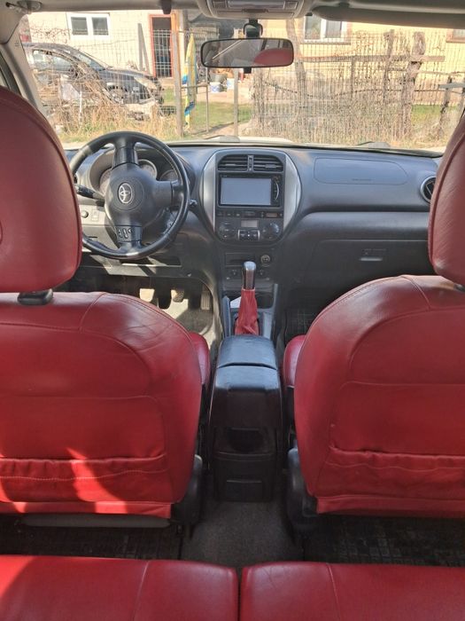 Toyota rav 4 din 2004