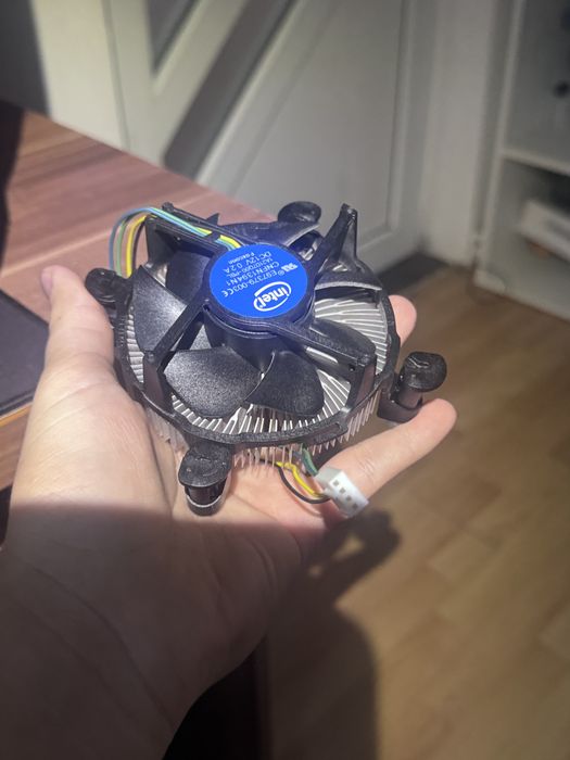 Carcasa de calculator + cooler