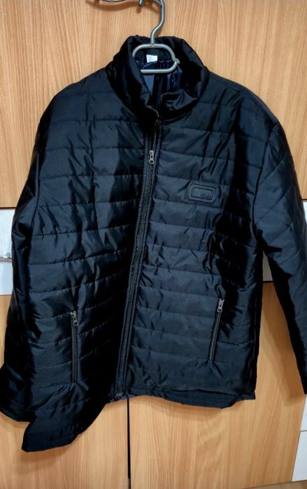 Geaca subțire sezonier negru pentru bărbați