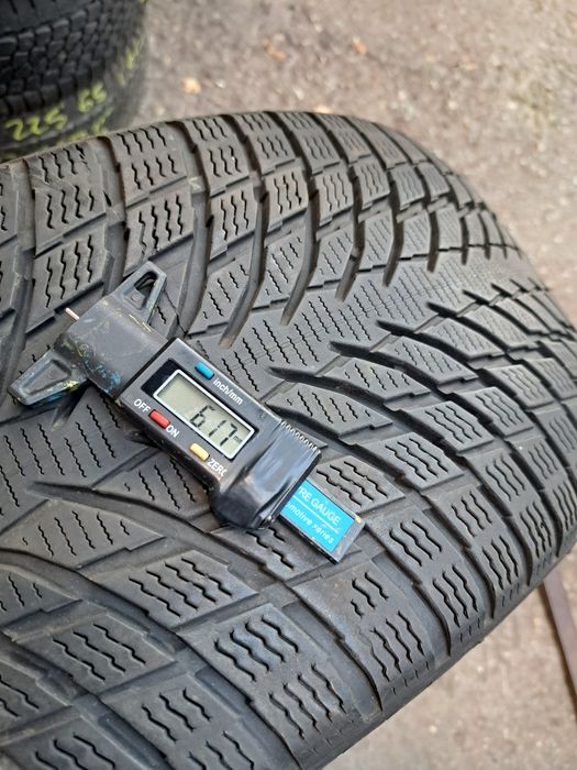 Anvelope desperecheate 245/40 R19 Nokian și 225/55 R17 Pirelli