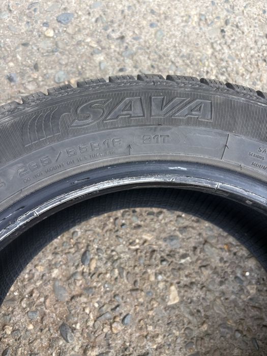 комлект гуми с джанти за тойота авенсис със зимни гуми нови