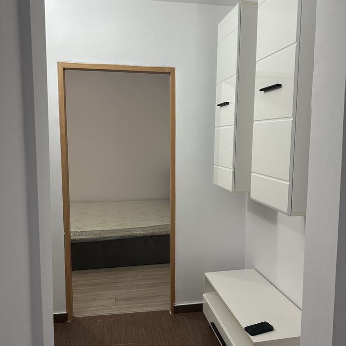 Apartament de inchiriat cu 4 camere decomandate ,dotat cu mobilier si electrocasnice