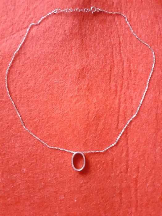 Нежни,сребърни  колиета 925