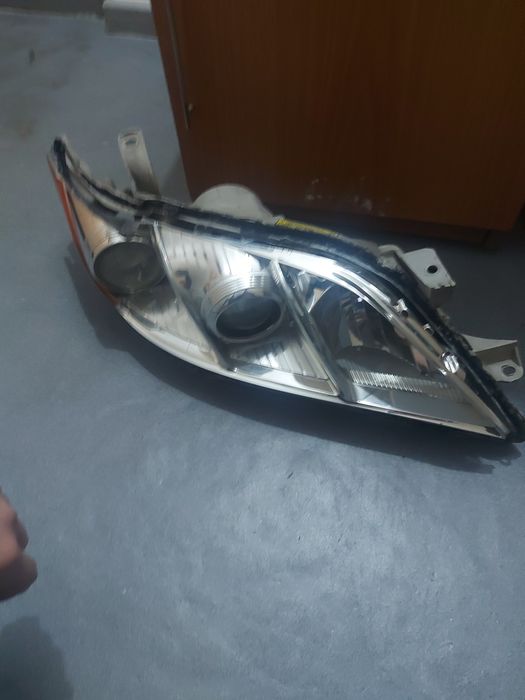 Фара тайота камри 40