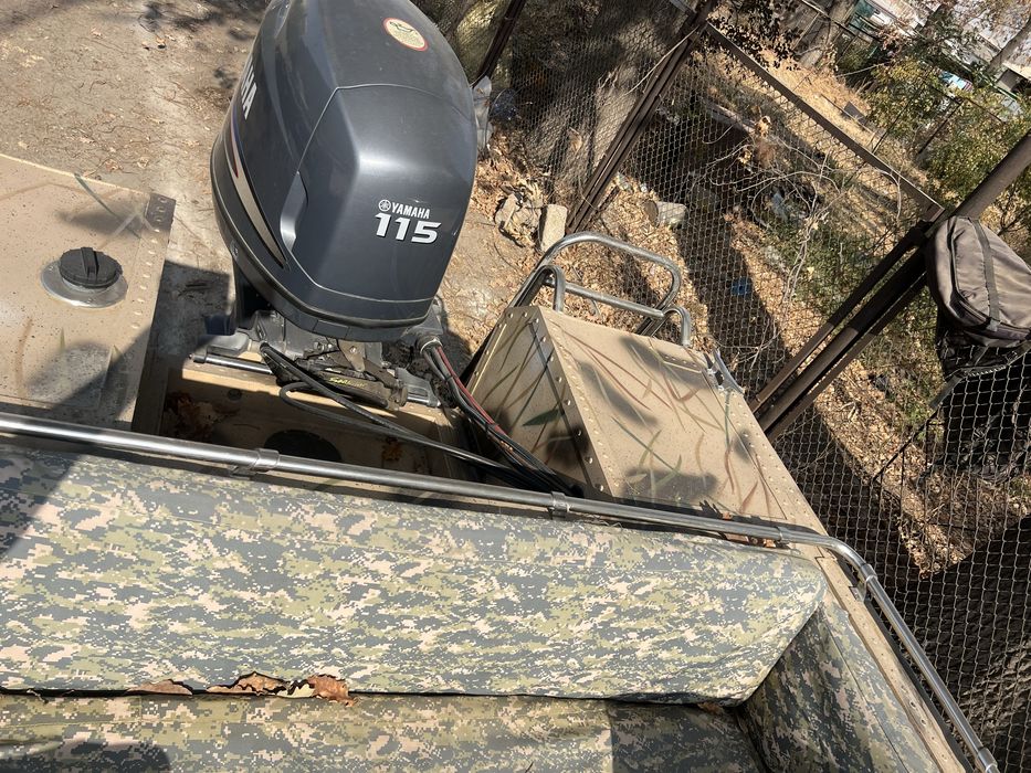 Катер Москва с Ямахой 115
