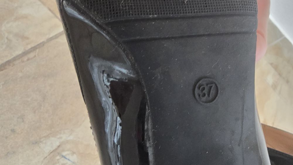 Pantofi eleganti