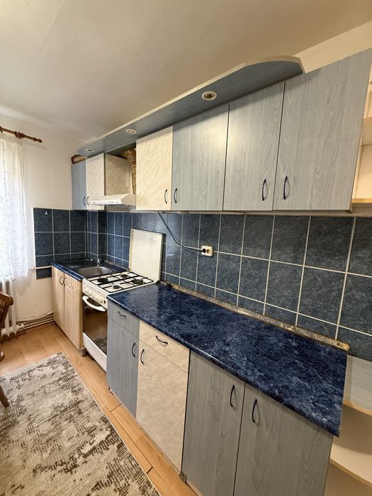 Inchiriez apartament
