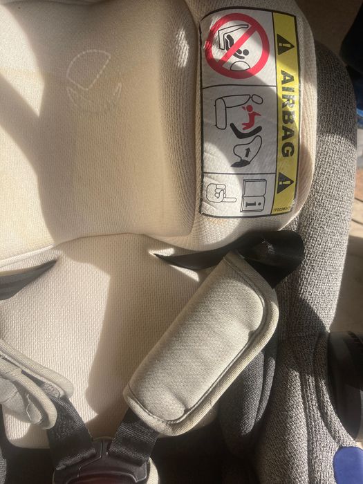 Бебешка количка 3 в 1 Jané Muum – кош за новородено и столче за кола. Подходяща от раждането до около 3–4 години (до 22 кг).