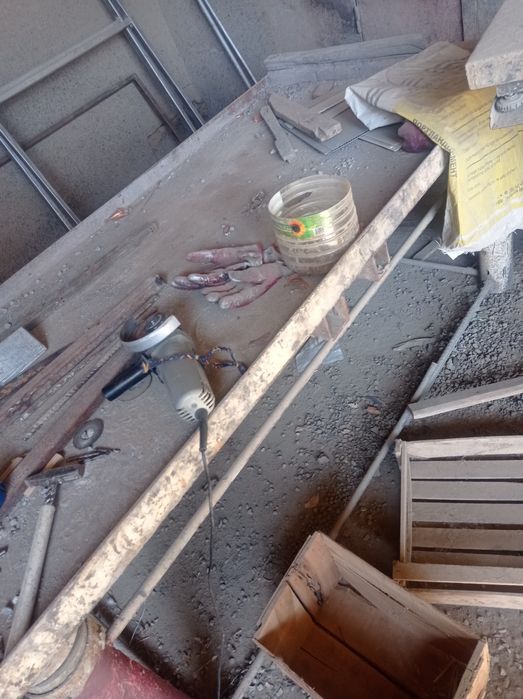 Брусчатка цех сотилади 125 КВ колиб 2 та мишалка вибратор тахта паддон