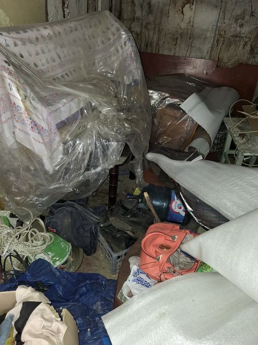 Продаётся лопатка, тырма, сандык внутри вещами