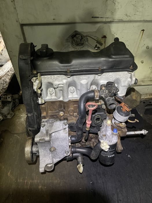 Двигатель пассат гольф 1.8