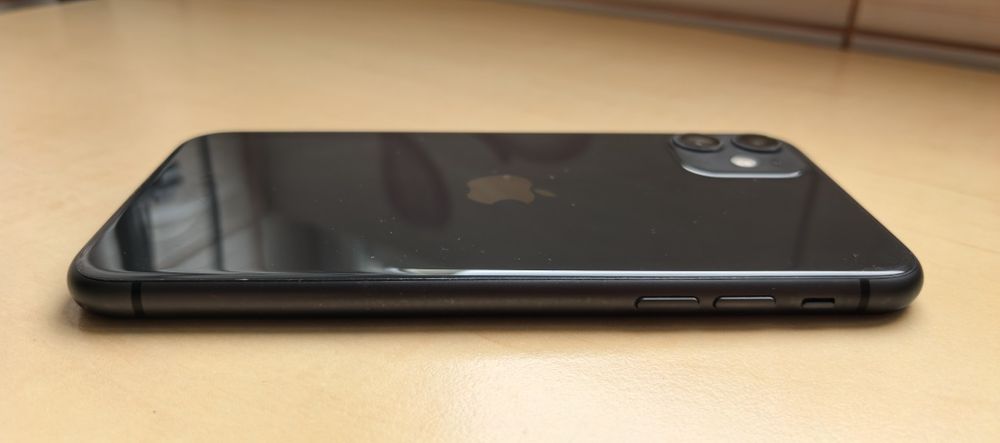 Display Iphone 11 + Carcasa + Capac Spate  (COMPLET - fara placa baza)