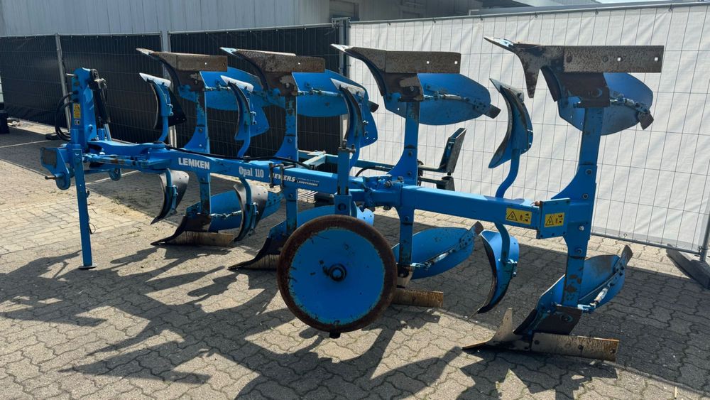 Lemken Opal 110, John Deere, Claas Arion, Case Puma tortadi