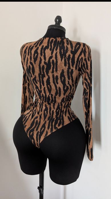 Body animal print elegant, modelator, talie subțiată, efect wow