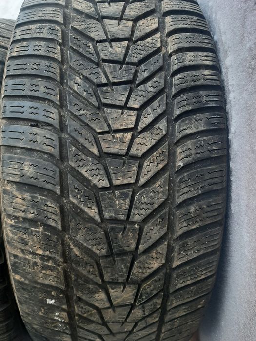 Продам шины 235/45/18 купер