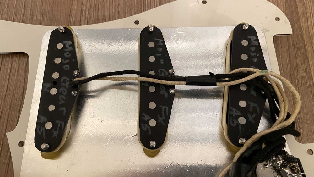 Squier by Fender 62 Reissue Stratocaster Red SQII-STR Japan