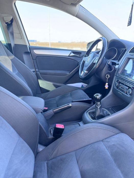 Golf 6 motor 1.4 TSI 
An fabricație 2012
Cutie viteze manuală 
Km 1830