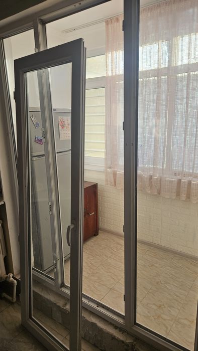Пластик айна, есік сатылады