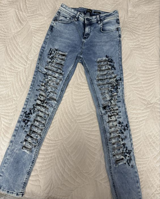 Джинсы 42-44