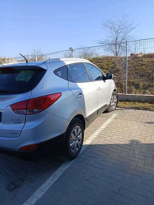 HYUNDAI ix35 2011 — imagine 2