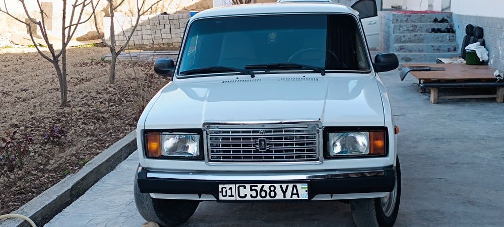 VAZ2107 sotiladi