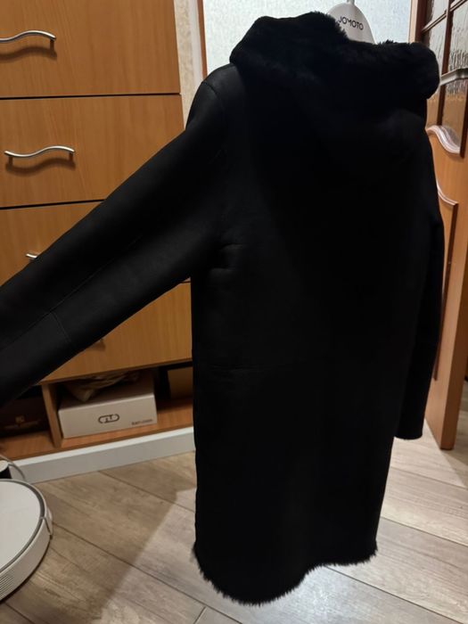 Продаю детскую дубленку