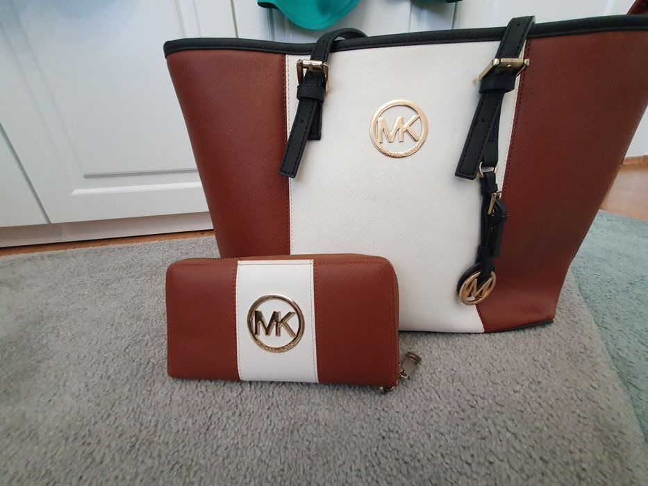 Geanta Michael Kors si Louis Viton