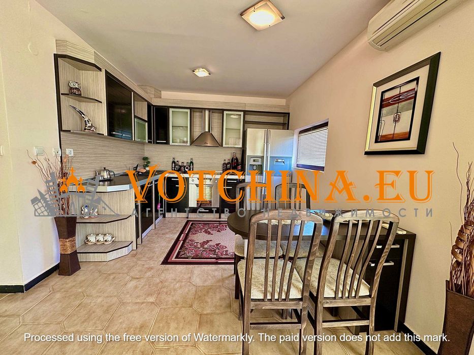 Продава се Къща в Варна, Център - 360 кв.м за 737 €/кв.м - Снимка #1