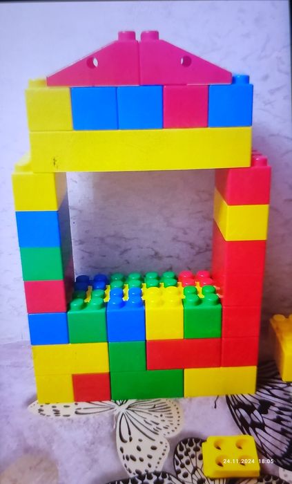 Срочно продам большой конструктор!