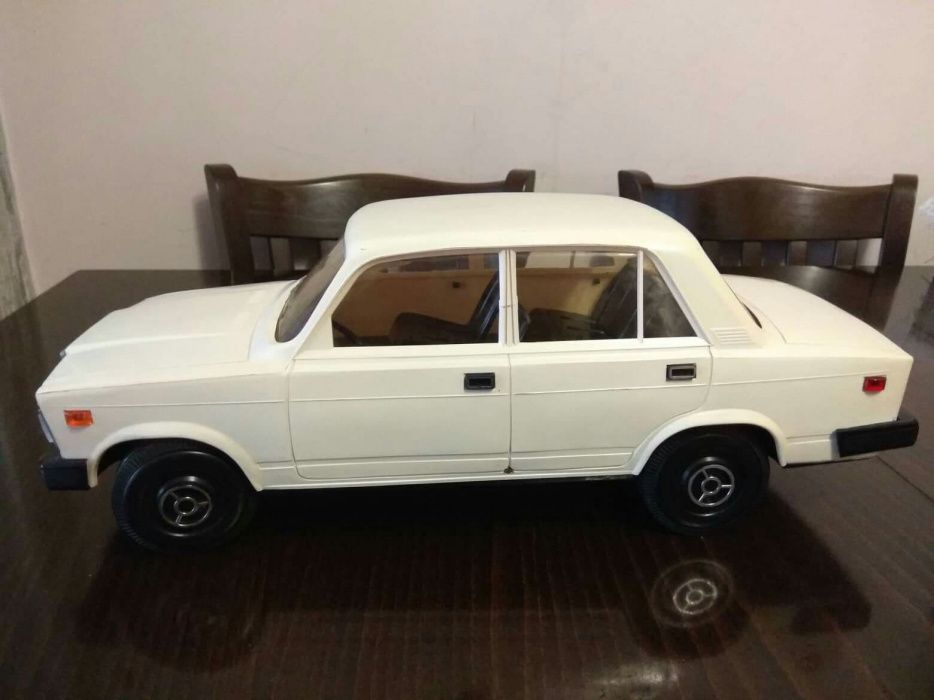 Лада 1:8 макет пластмасов