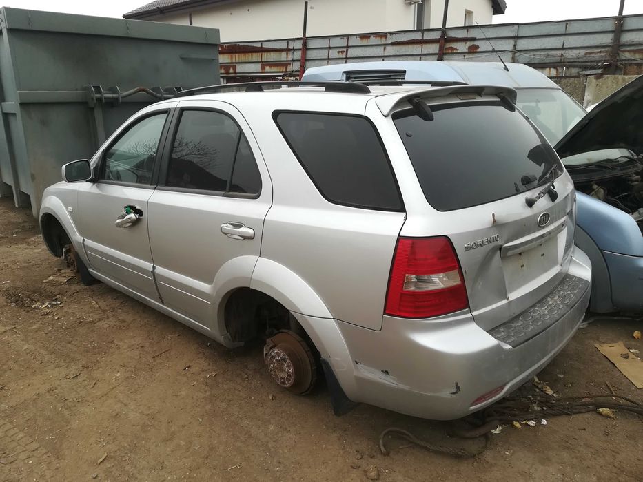На части Kia Sorento facelift 2.5 CRDI 170кс Киа Соренто ЦРДИ фейслифт