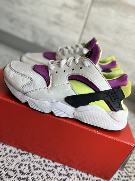 Nike Air Huarache DH4439 101