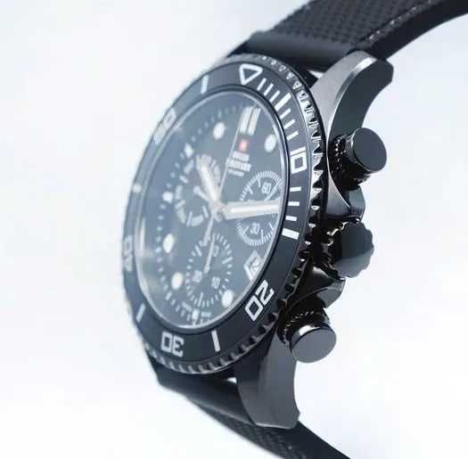 Продам оригинальные швейцарские часы Swiss Military