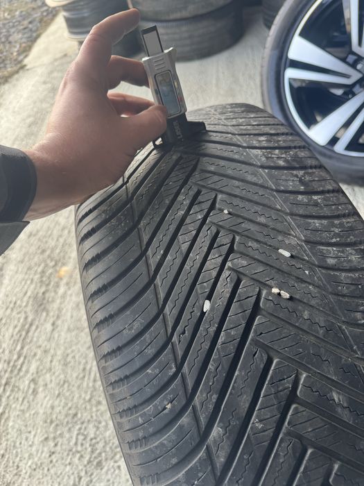 Jante Touareg III CR7 Braga R20 Originale Anvelope de iarna 50%