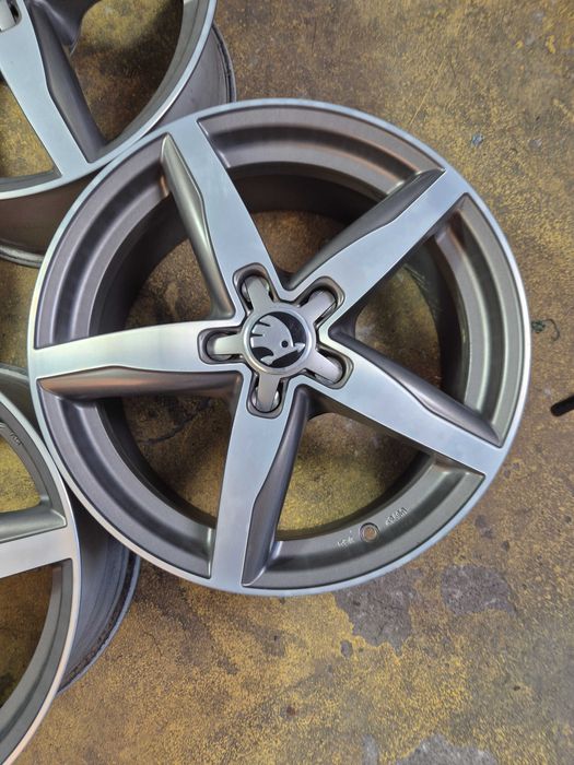 4 Jante Aliaj 5x112 17'' Skoda Octavia Superb Karoq Kodiaq Yeti 7.5J ET 37 !