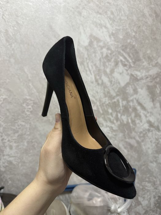 Продам туфли замша