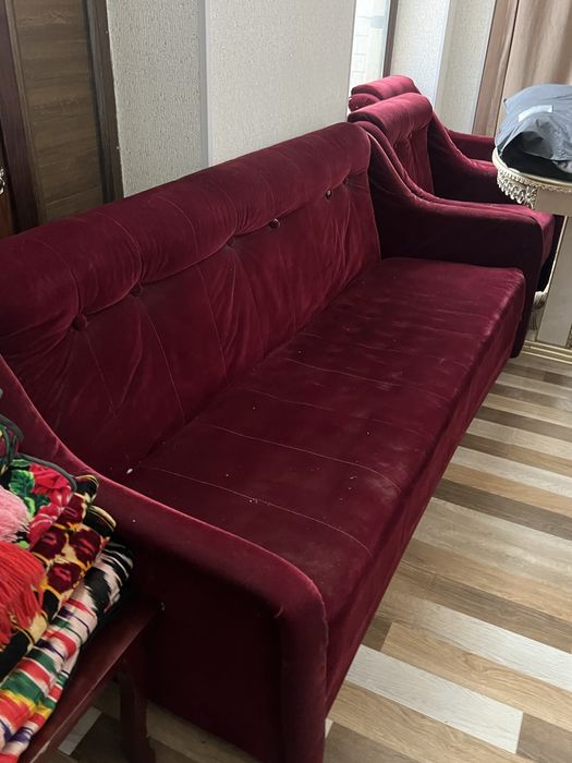 Мягкая мебель диван и два кресла