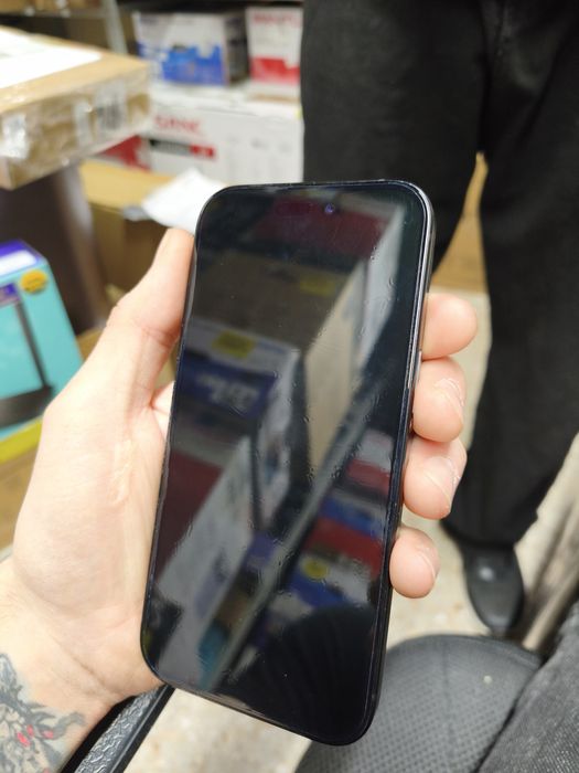 Черный Iphone 15 256gb